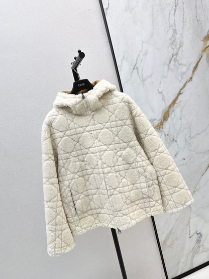 Fur one-piece hooded jacket