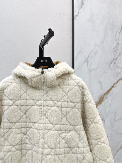 Fur one-piece hooded jacket