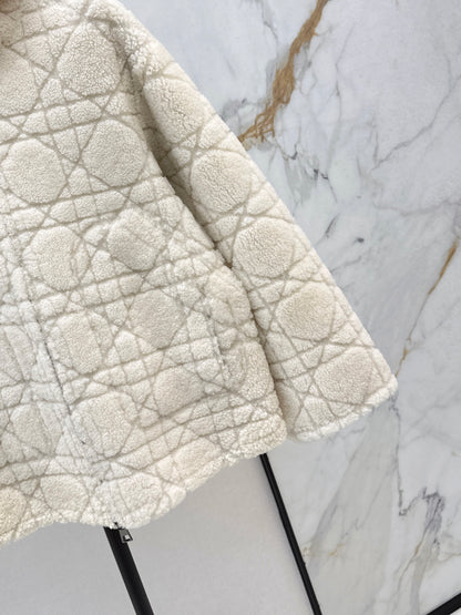 Fur one-piece hooded jacket