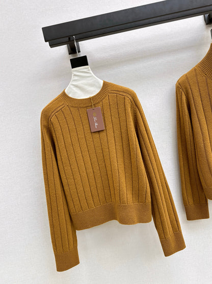 Cashmere wool round neck sweater