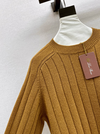 Cashmere wool round neck sweater