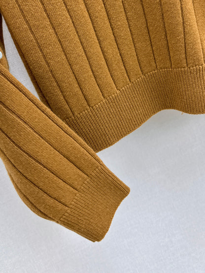 Cashmere wool round neck sweater