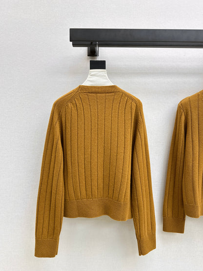 Cashmere wool round neck sweater
