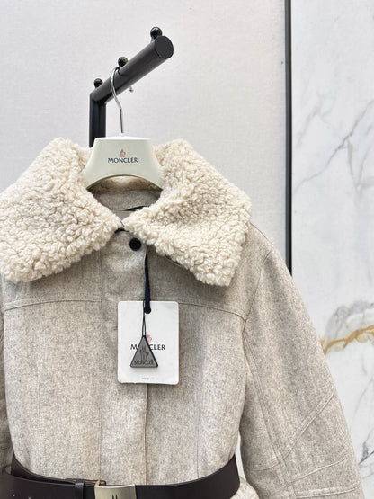 Lamb fur collar waistband hooded down jacket