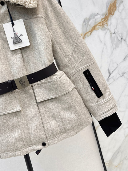 Lamb fur collar waistband hooded down jacket