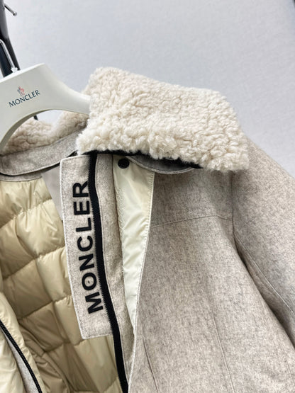 Lamb fur collar waistband hooded down jacket