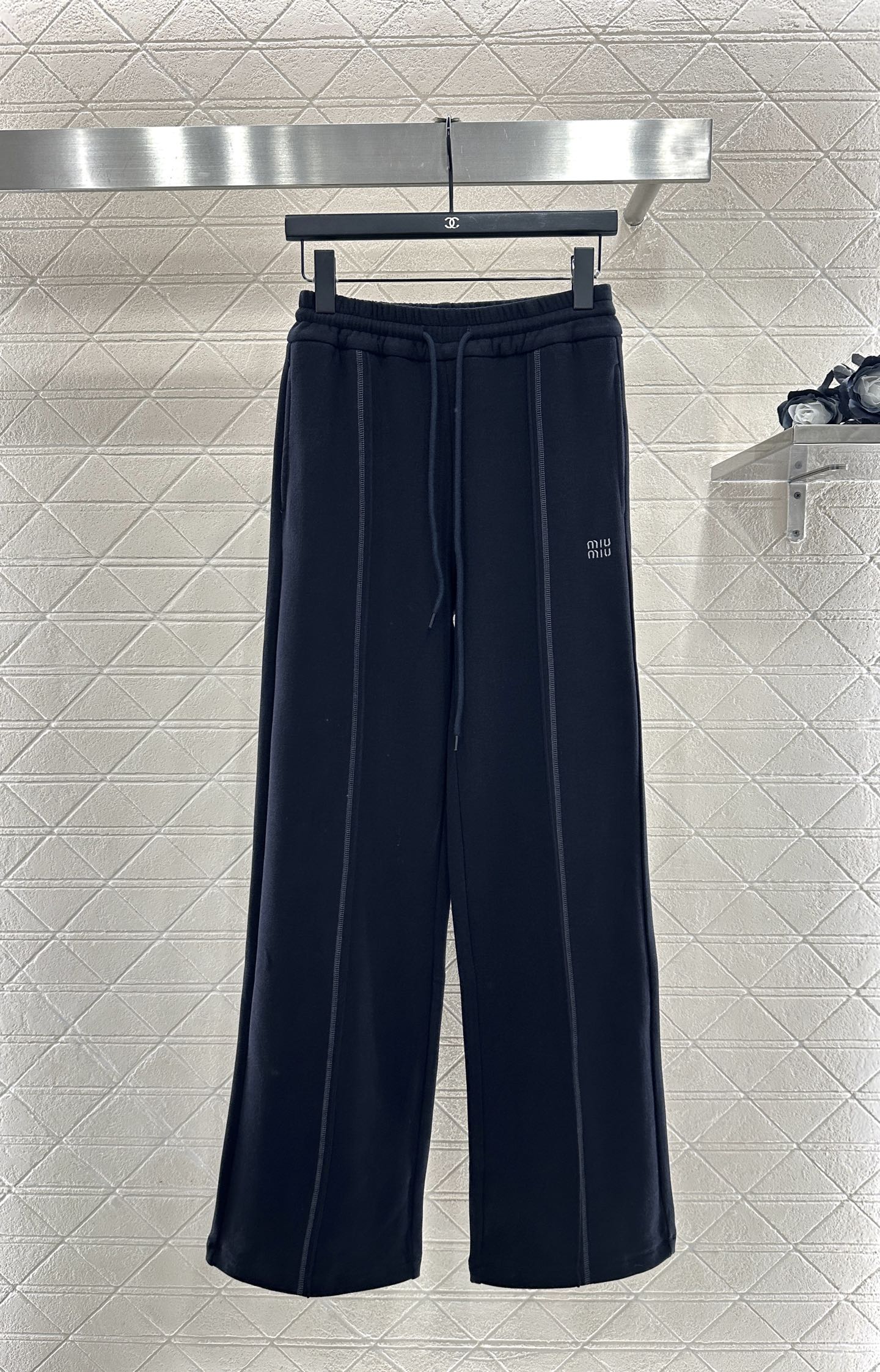 Half open hooded set