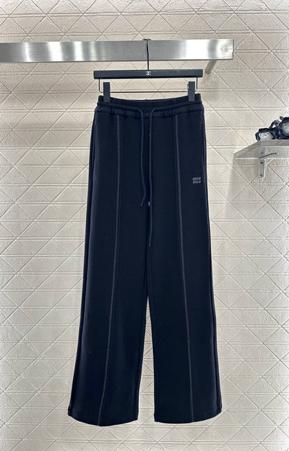 Half open hooded set