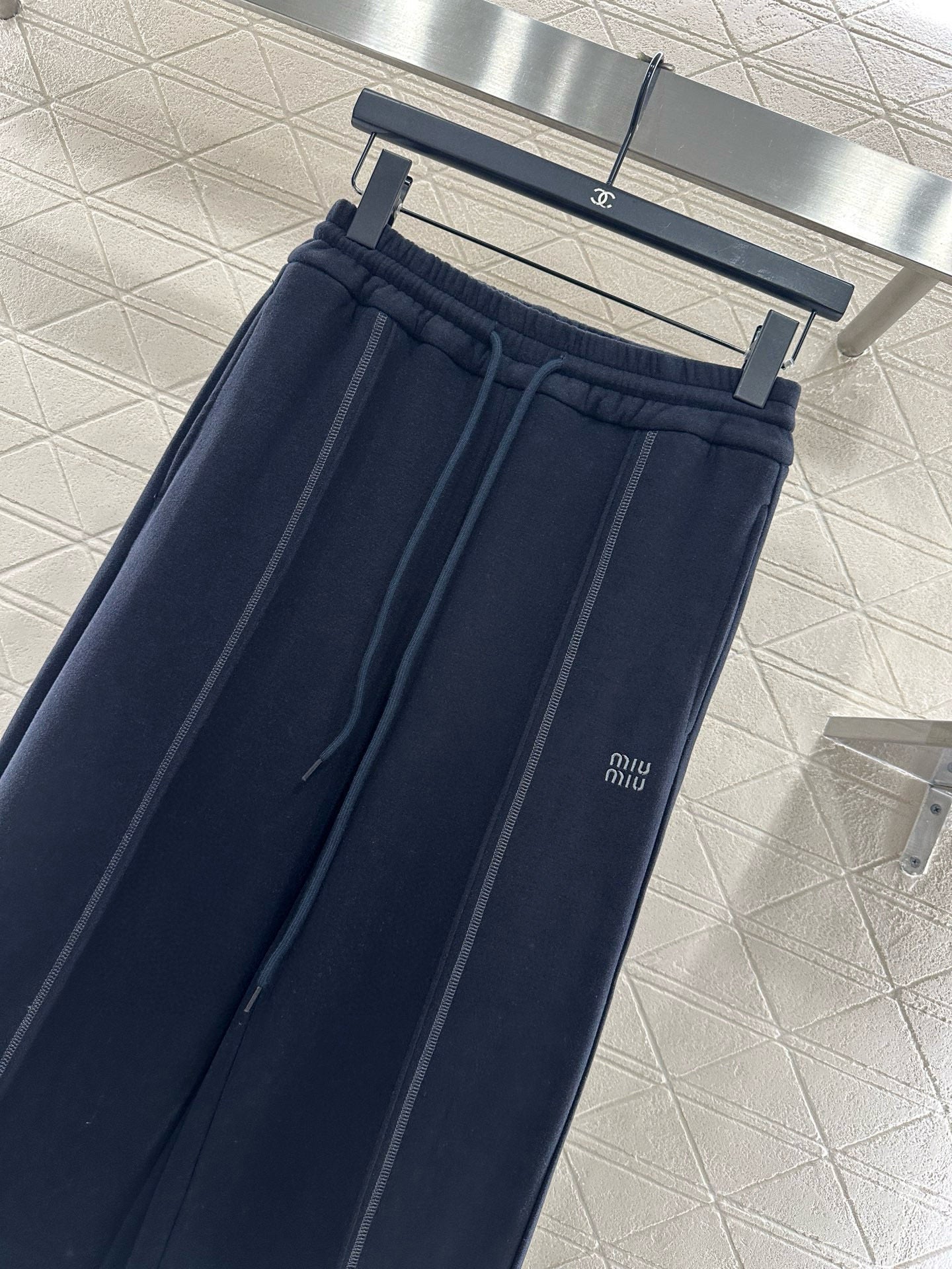 Half open hooded set