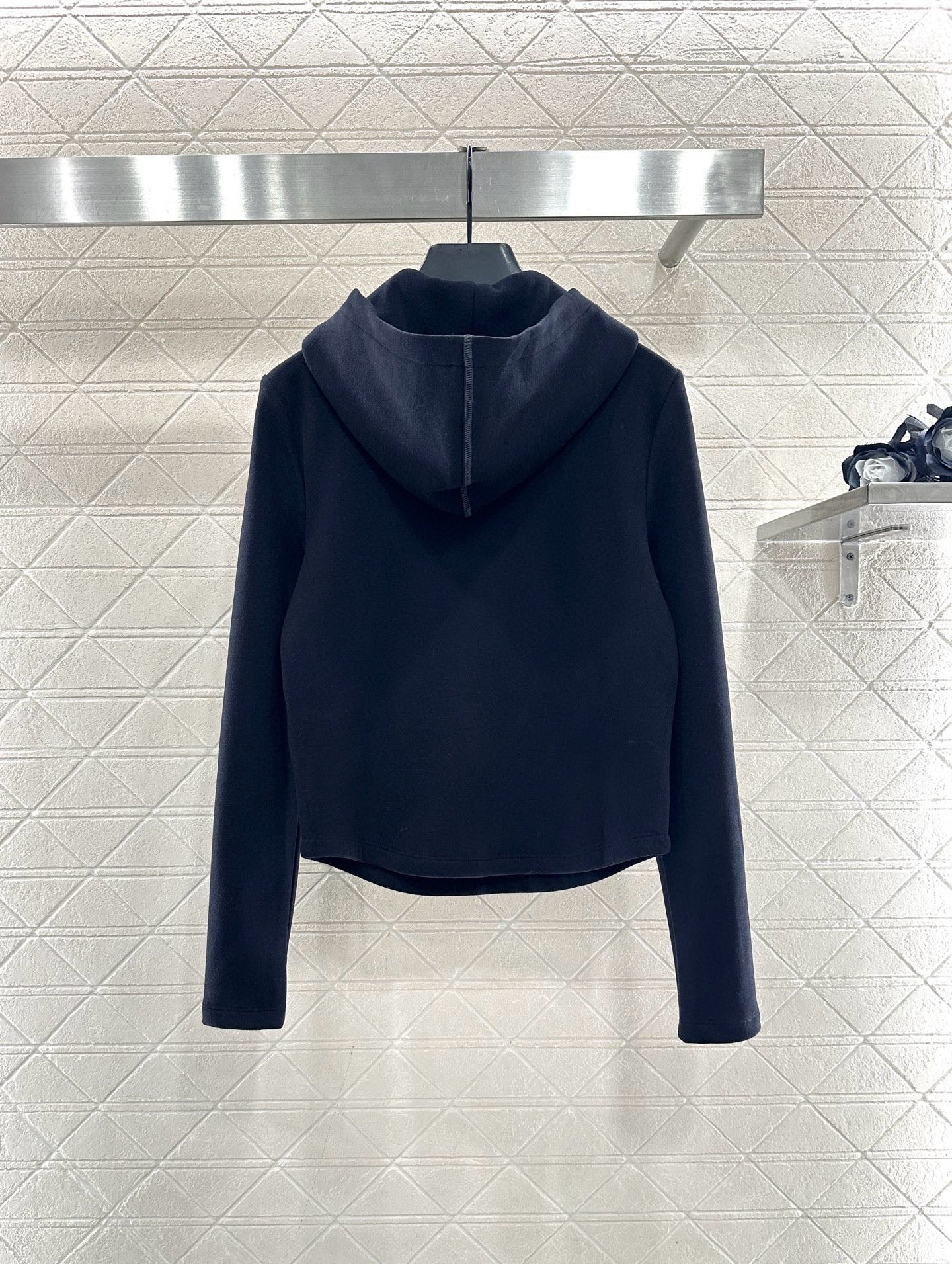 Half open hooded set