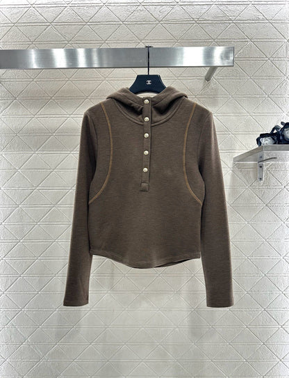 Half open hooded set