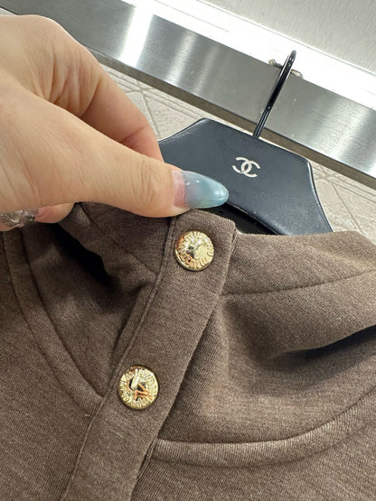 Half open hooded set