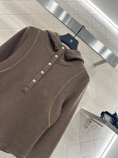 Half open hooded set