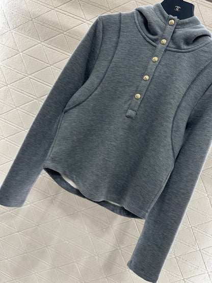 Half open hooded set