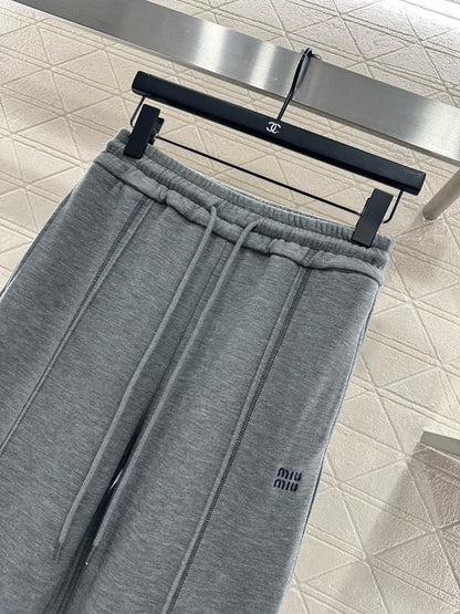 Half open hooded set