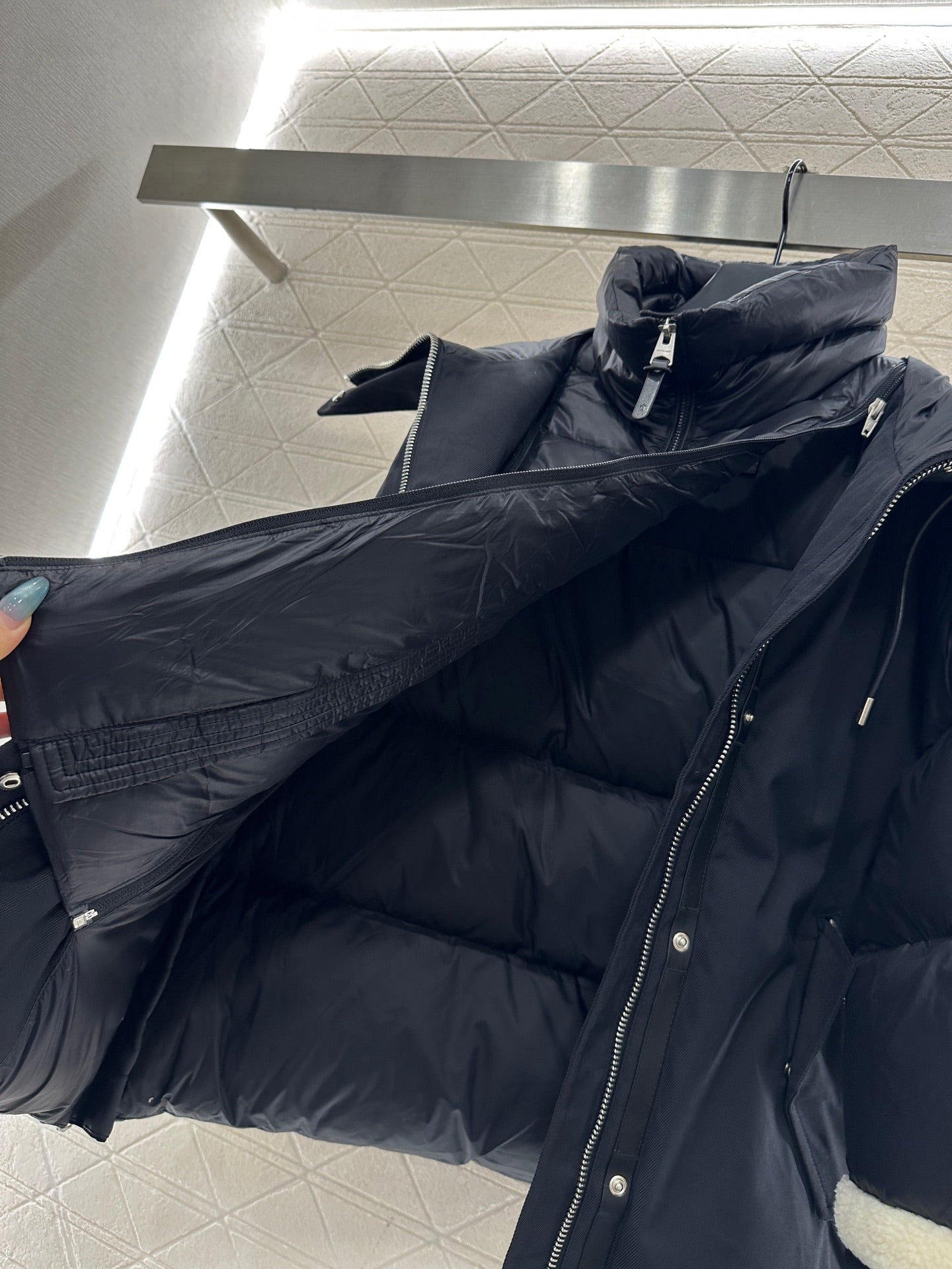 Split fake two-piece down jacket