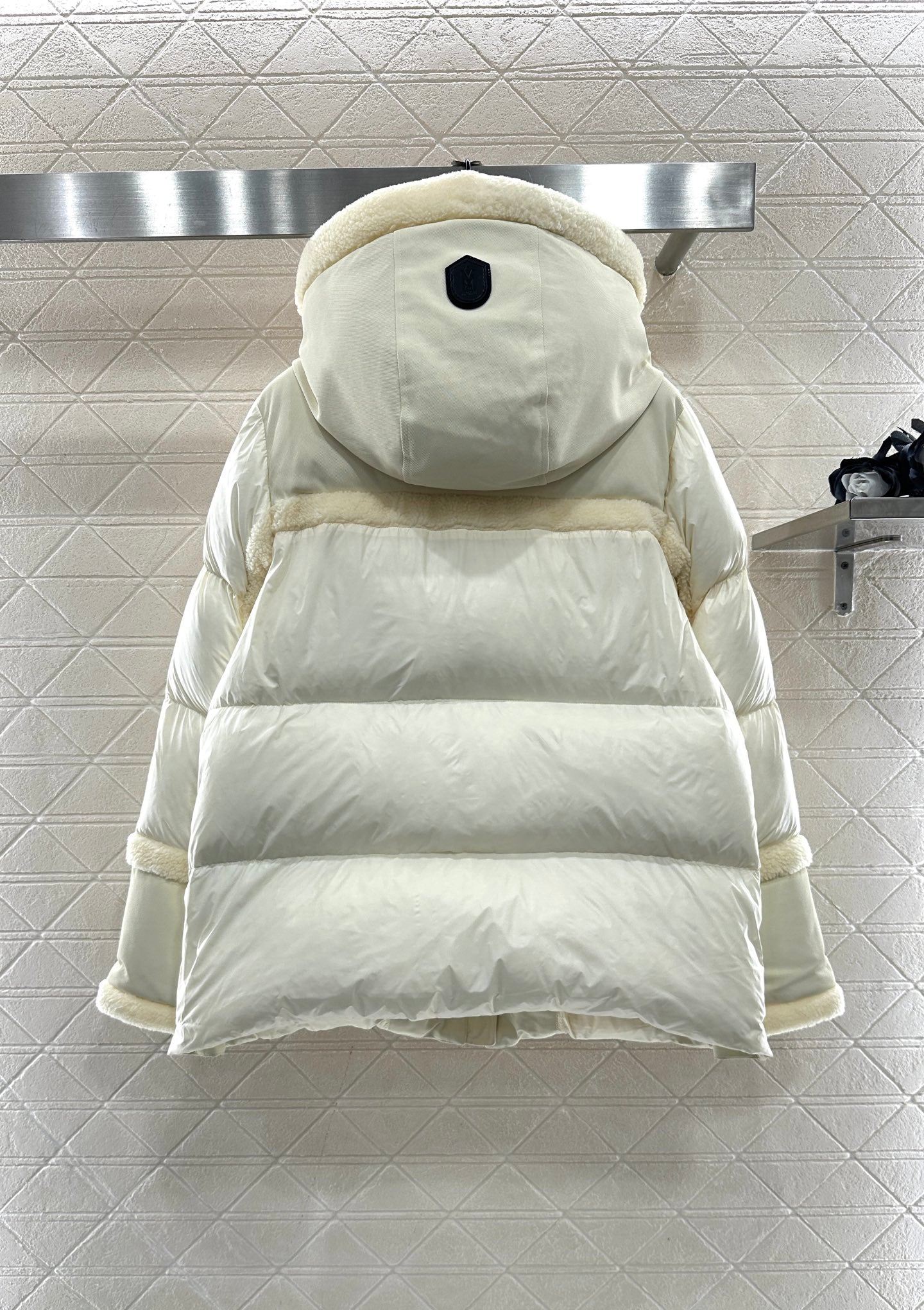 Split fake two-piece down jacket