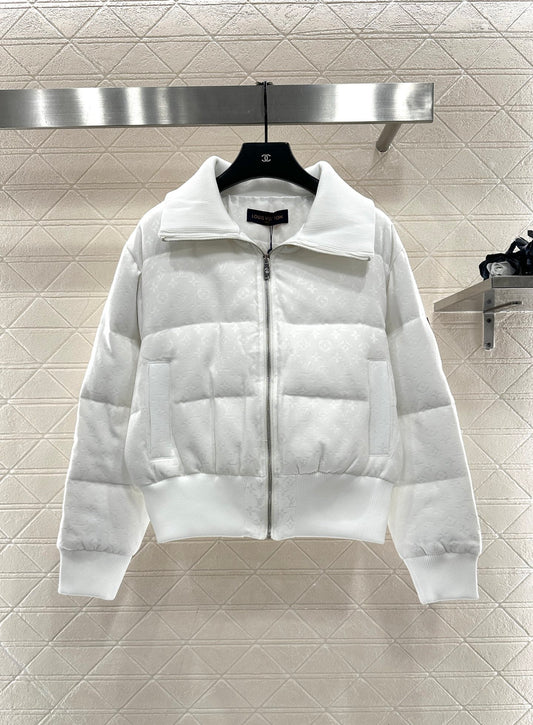 Flip collar jacquard down jacket