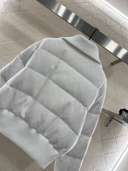 Flip collar jacquard down jacket