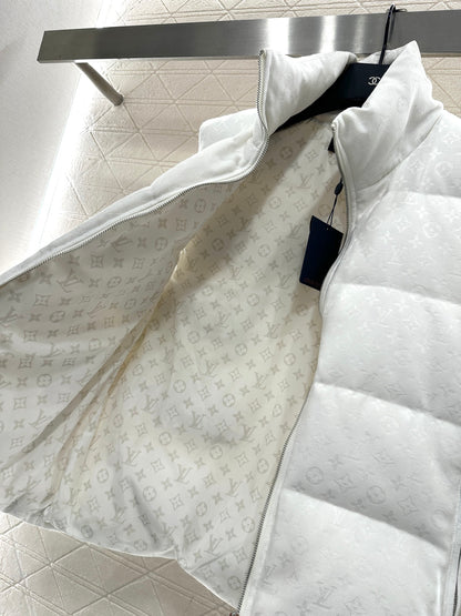 Stand up collar jacquard down vest