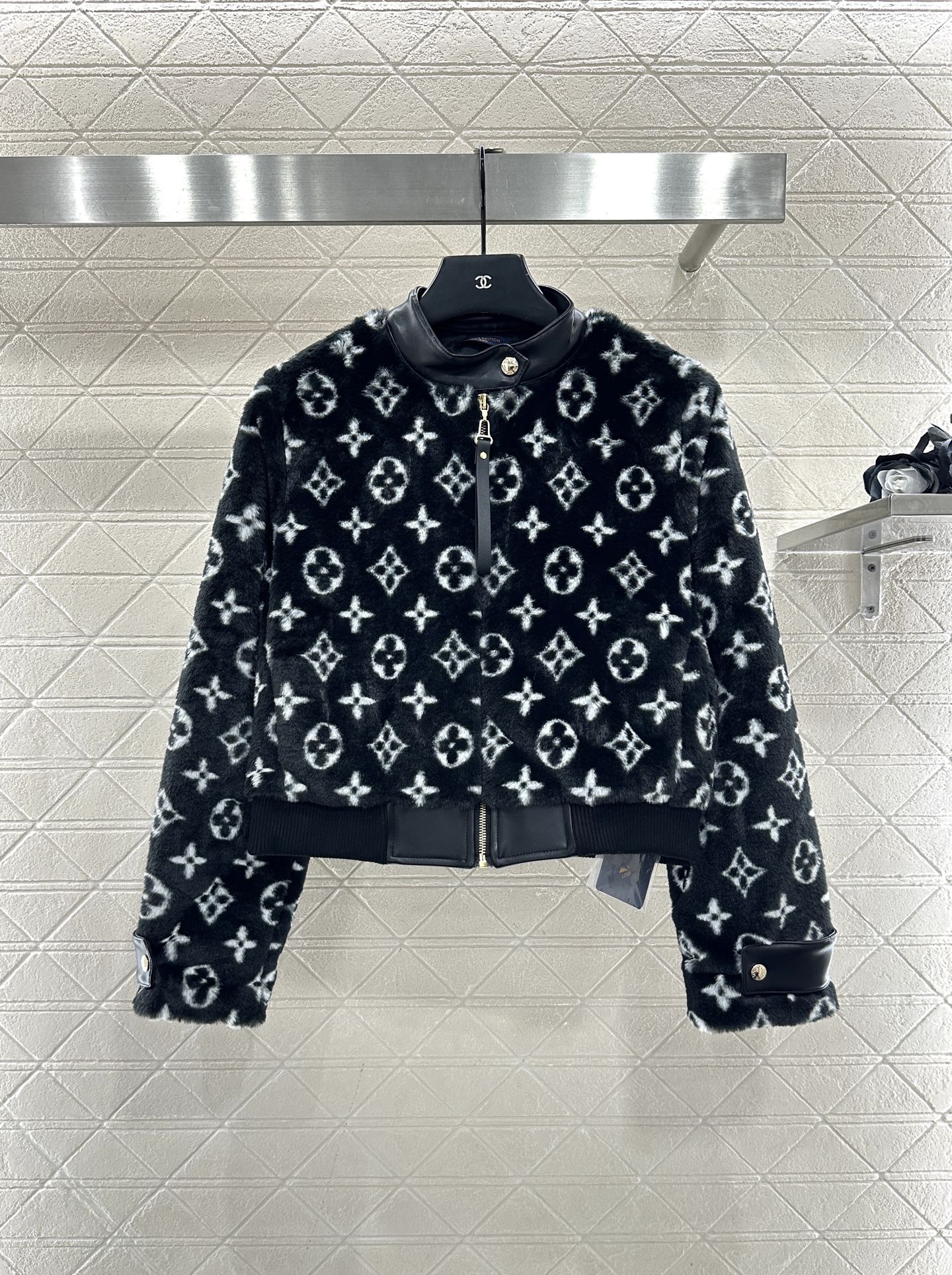 Splicing leather teddy lamb jacket