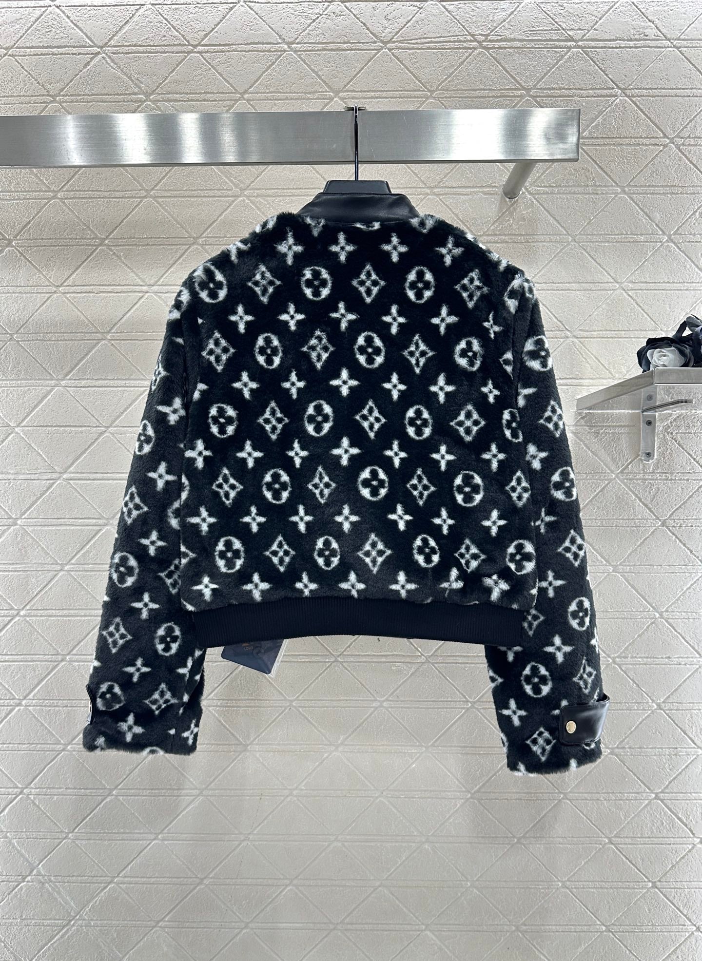 Splicing leather teddy lamb jacket