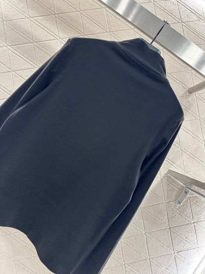 Slim fit letter logo high neck base shirt