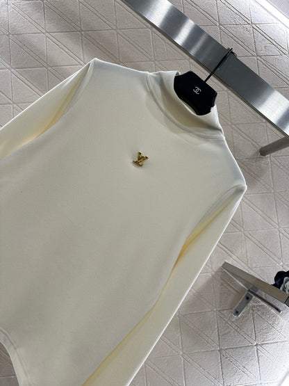 Slim fit letter logo high neck base shirt