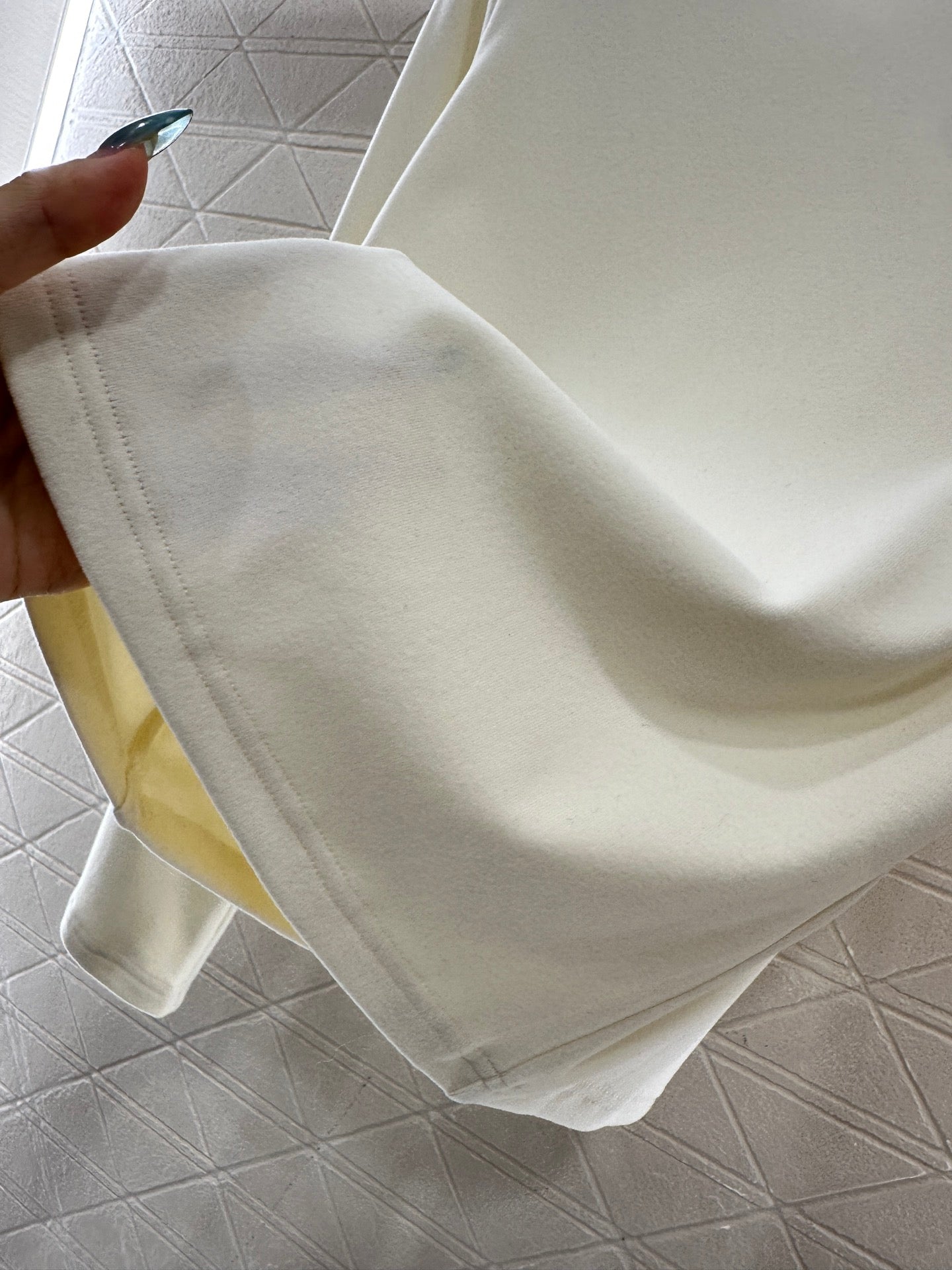 Slim fit letter logo high neck base shirt