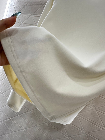 Slim fit letter logo high neck base shirt