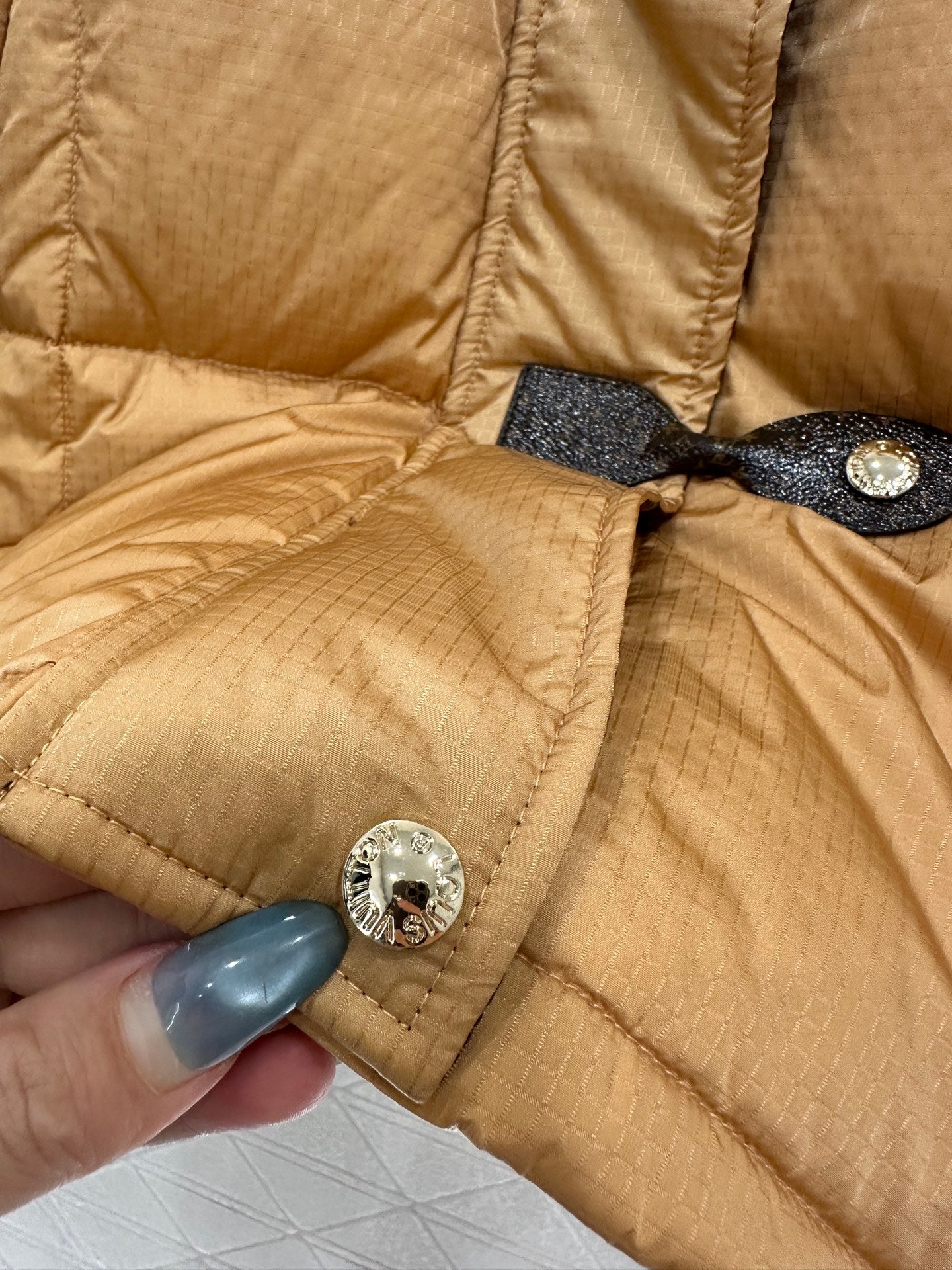 Leather buckle stand up collar down jacket