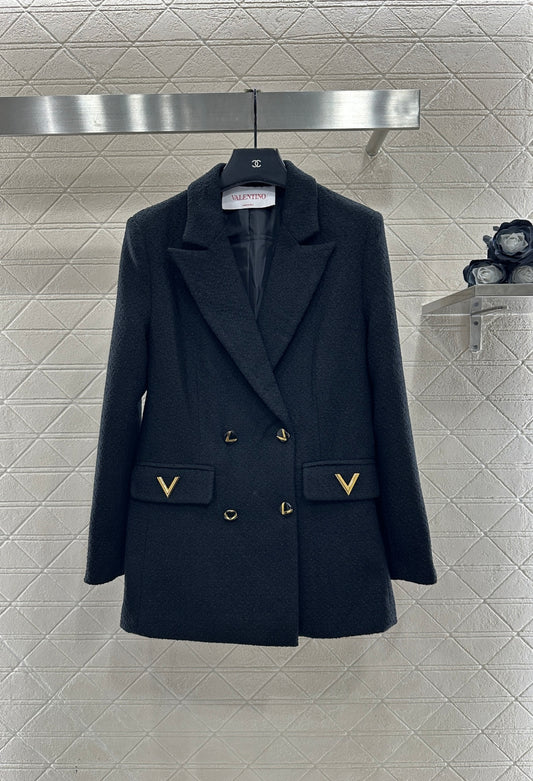 Inlaid gold badge shoulder pad suit jacket