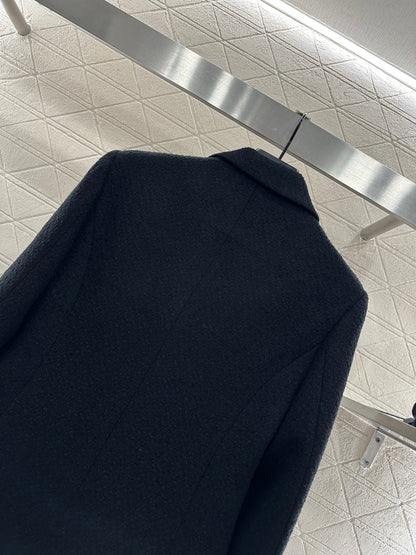 Inlaid gold badge shoulder pad suit jacket