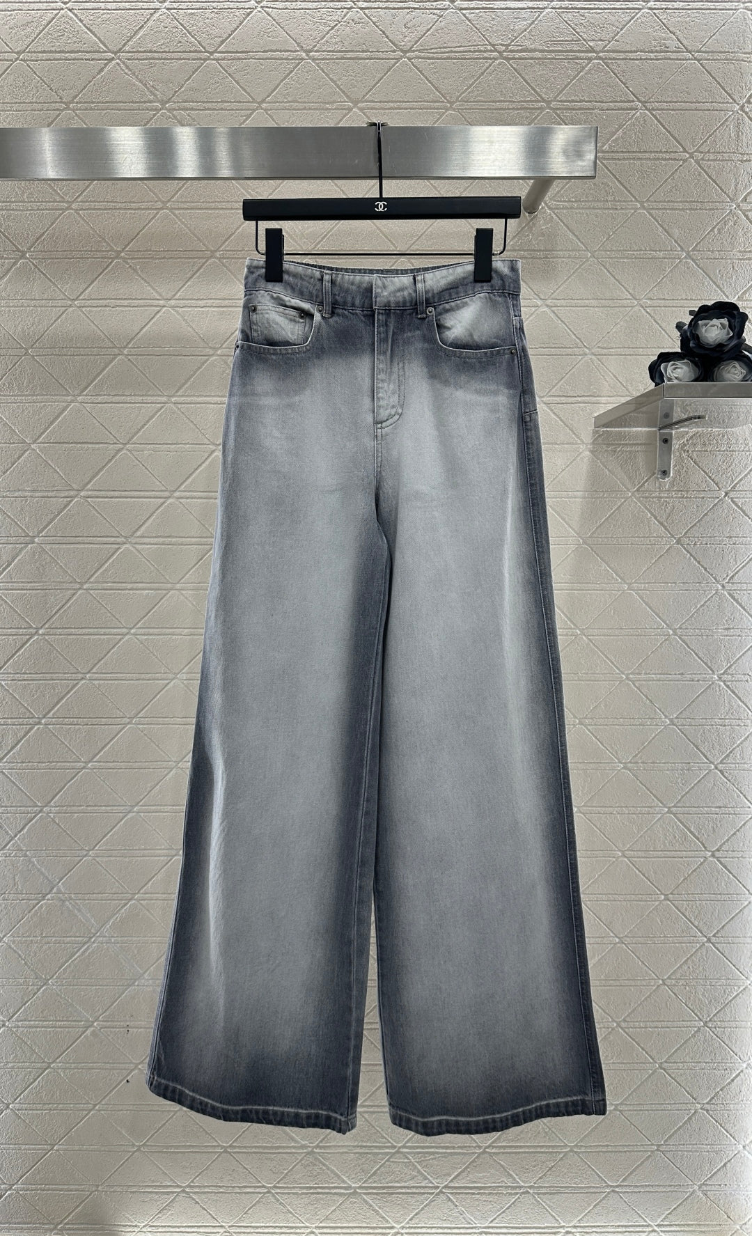 Polish white dyed denim pants