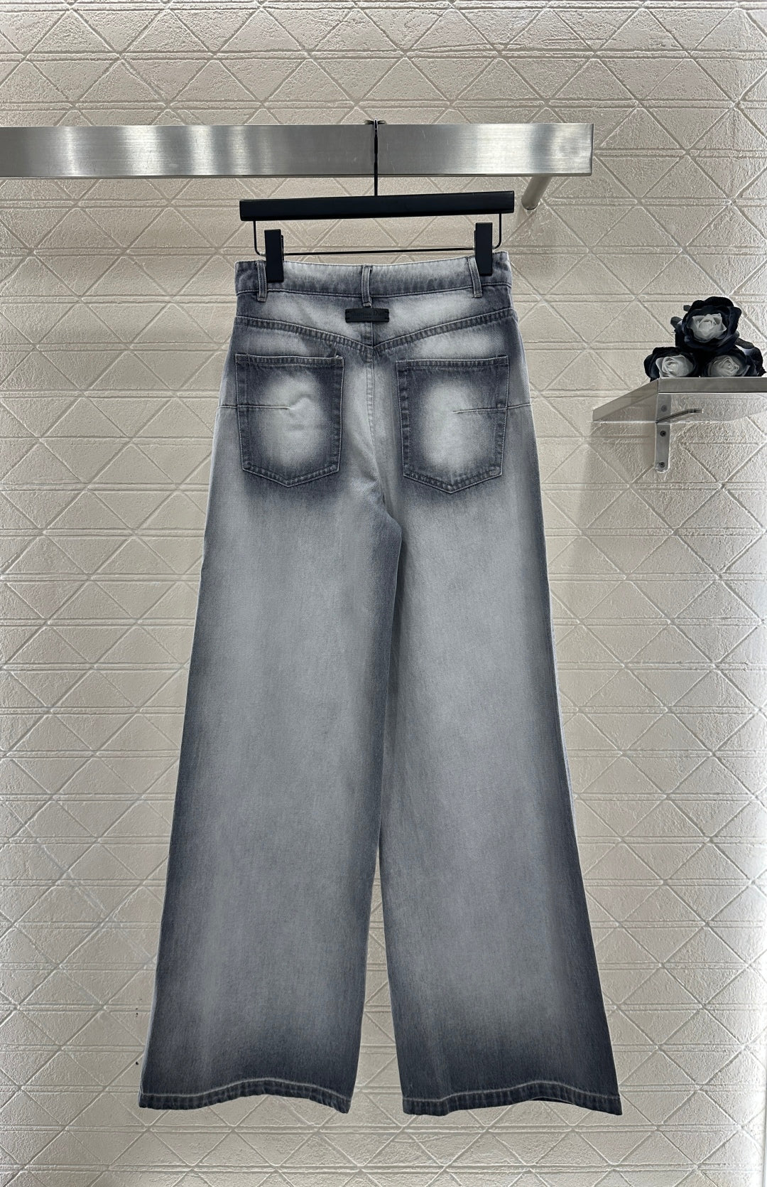 Polish white dyed denim pants