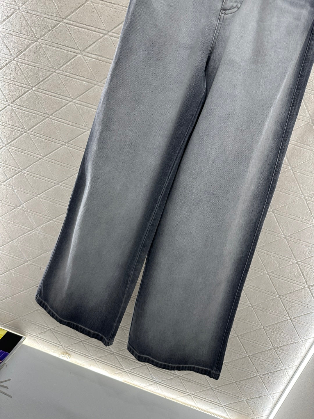 Polish white dyed denim pants