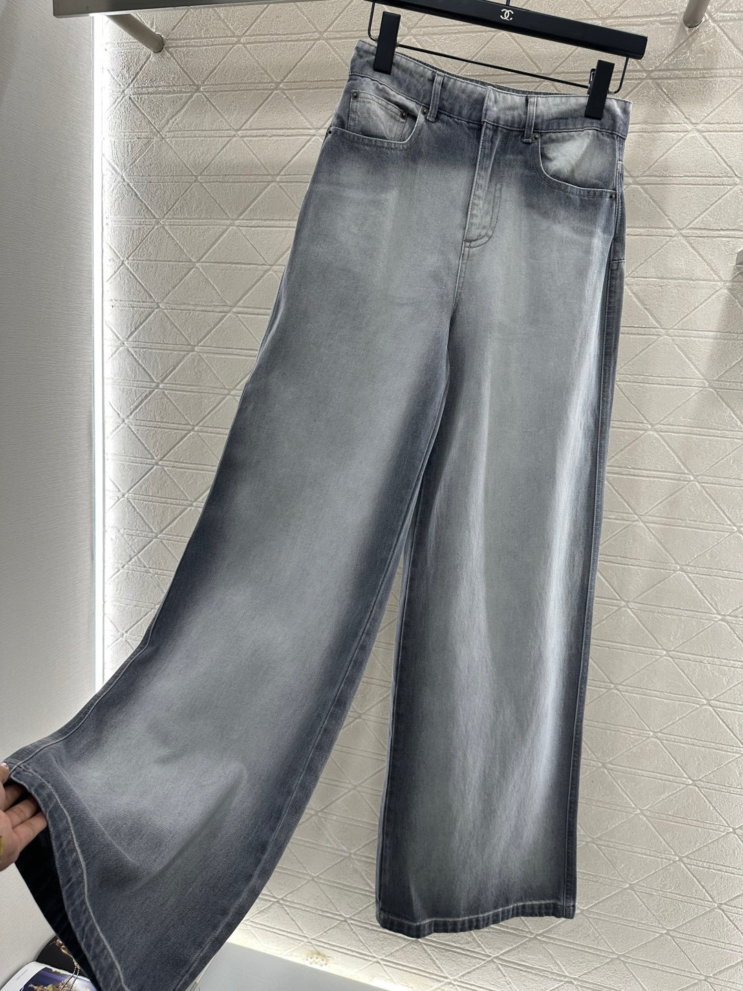 Polish white dyed denim pants