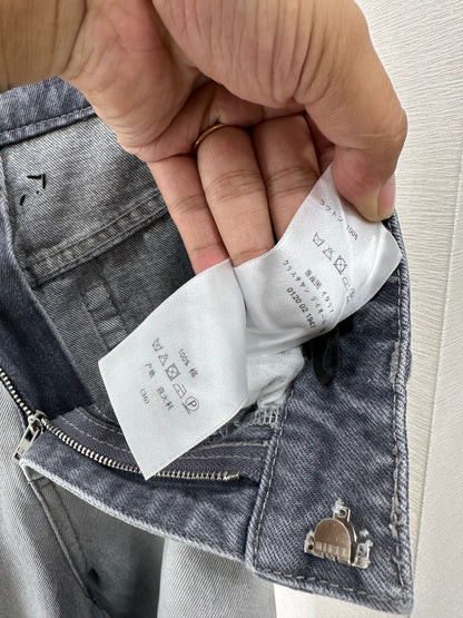 Polish white dyed denim pants