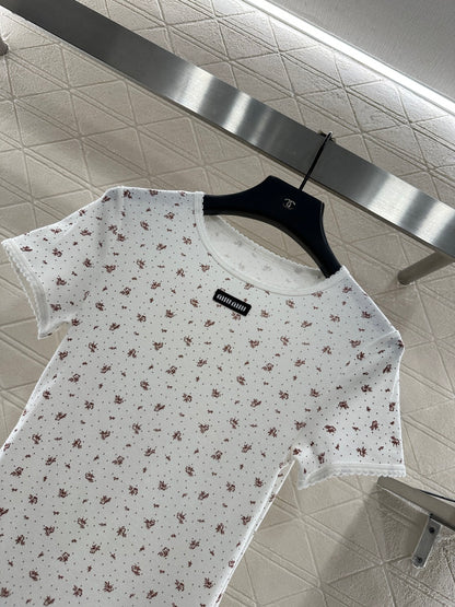 Round neck floral short sleeved shirt