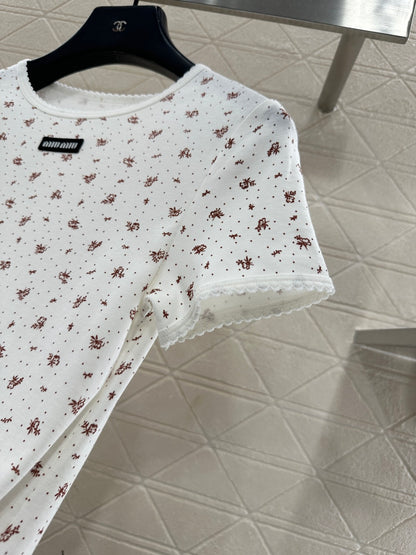 Round neck floral short sleeved shirt