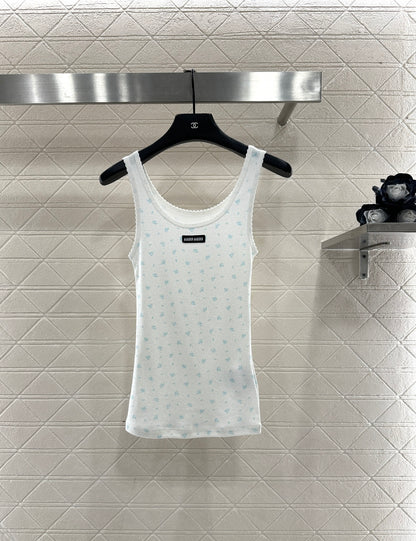 Slim fit U-neck floral vest