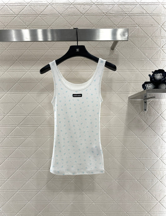 Slim fit U-neck floral vest