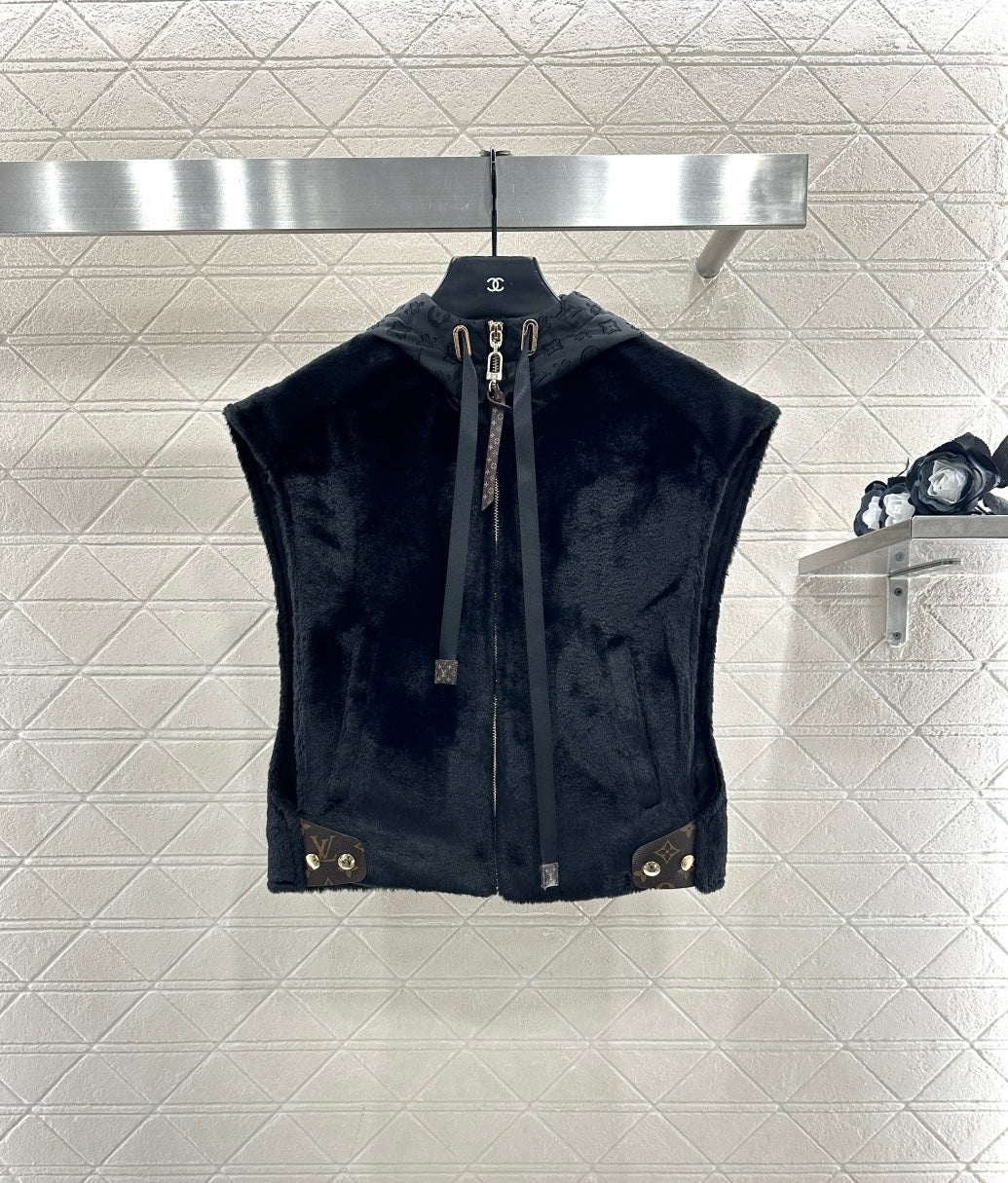 Hooded plush camisole vest