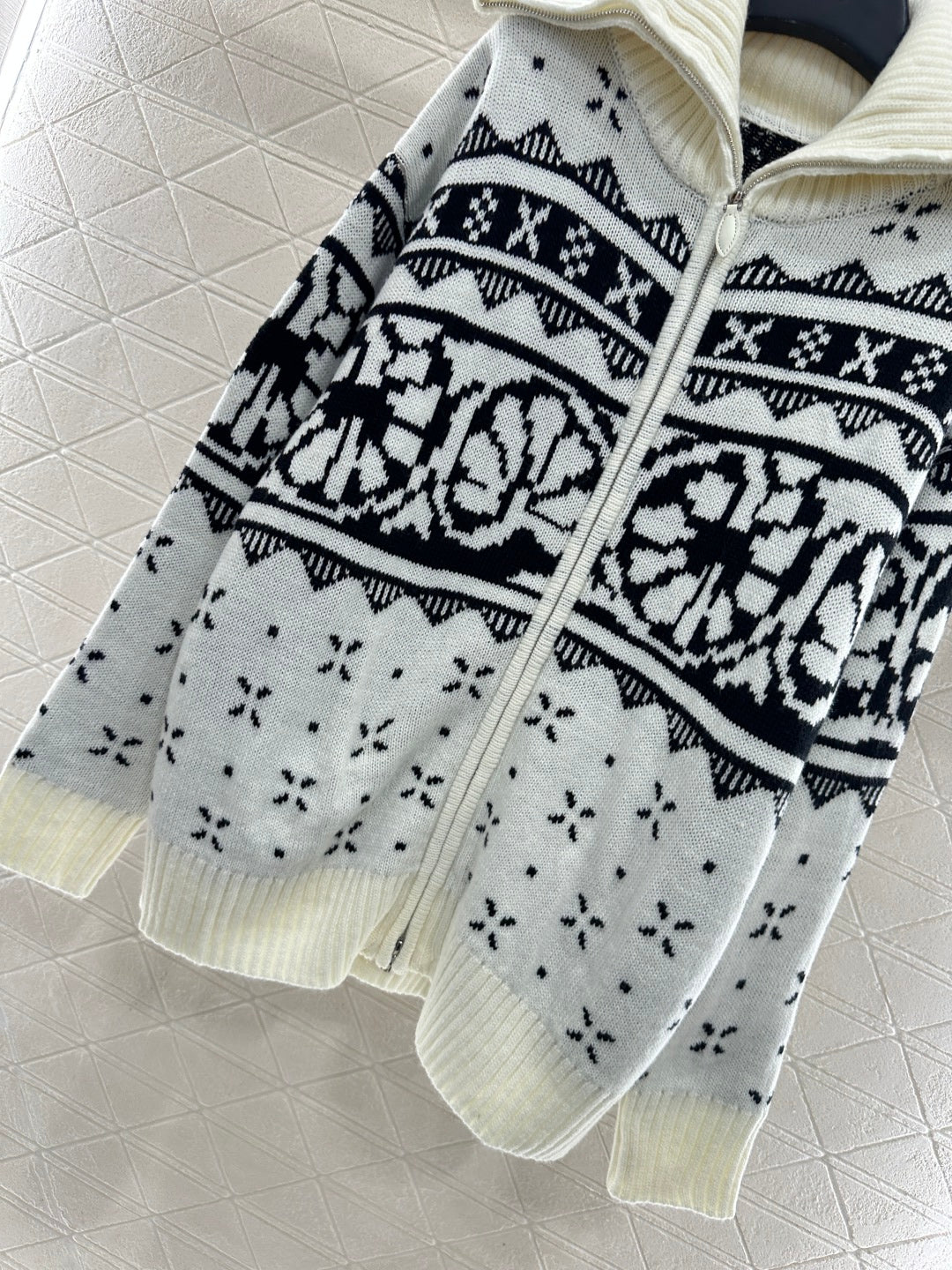 Collar Zipper Fel Island Knitted Coat