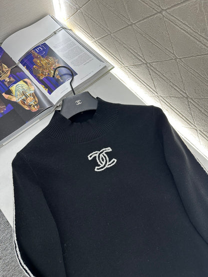 Stand up collar knitted base