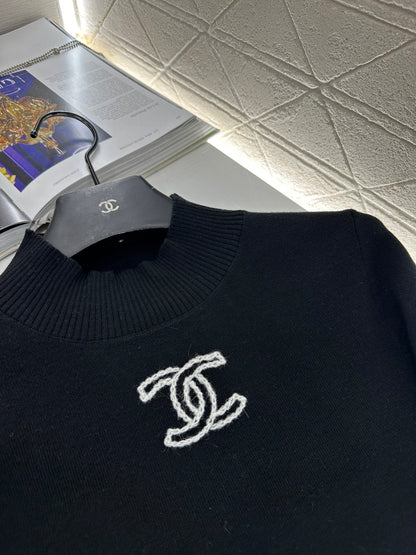 Stand up collar knitted base