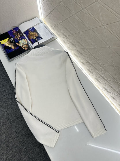 Stand up collar knitted base