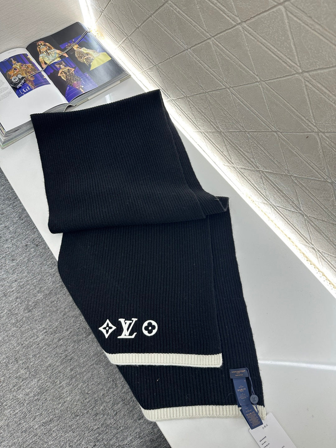 Letter logo cashmere scarf