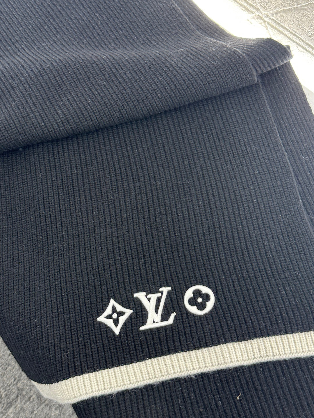 Letter logo cashmere scarf