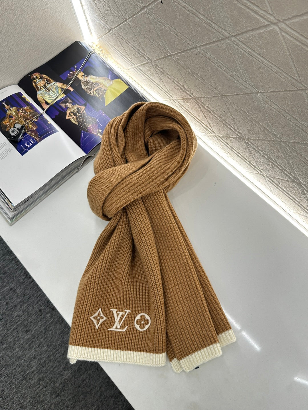 Letter logo cashmere scarf